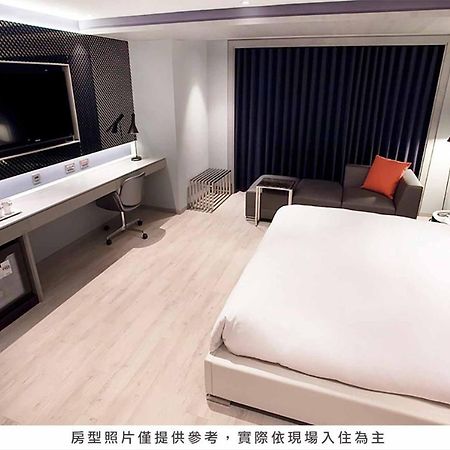 Royal Group Hotel Minghua Branch Kaohsiung Bagian luar foto