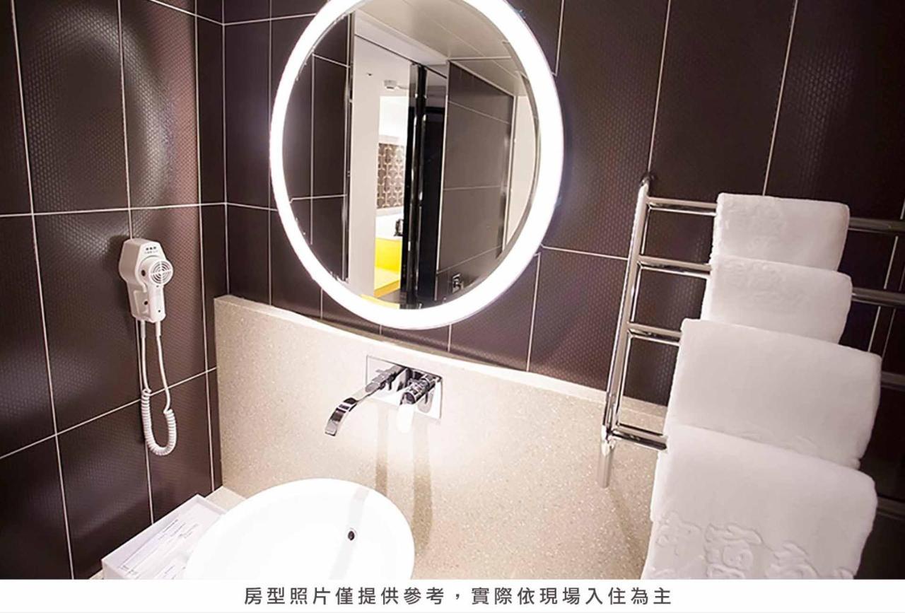 Royal Group Hotel Minghua Branch Kaohsiung Bagian luar foto