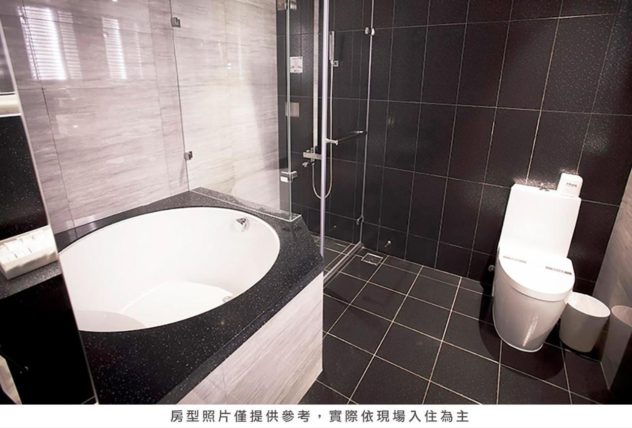 Royal Group Hotel Minghua Branch Kaohsiung Bagian luar foto
