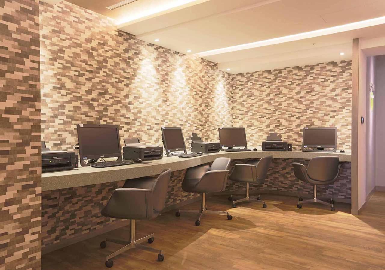 Royal Group Hotel Minghua Branch Kaohsiung Bagian luar foto